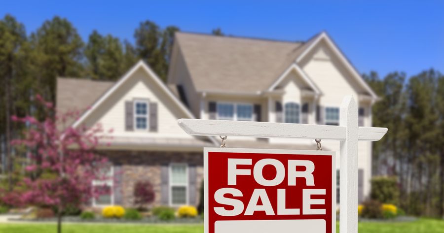 What To Do If Your House Hasn’t Sold in a Year